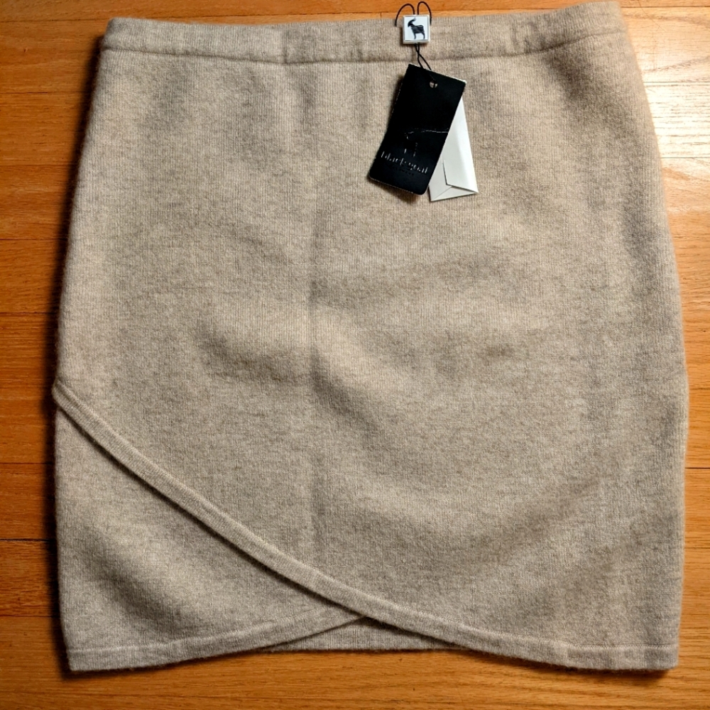 Black Goat Cashmere Pencil Skirt